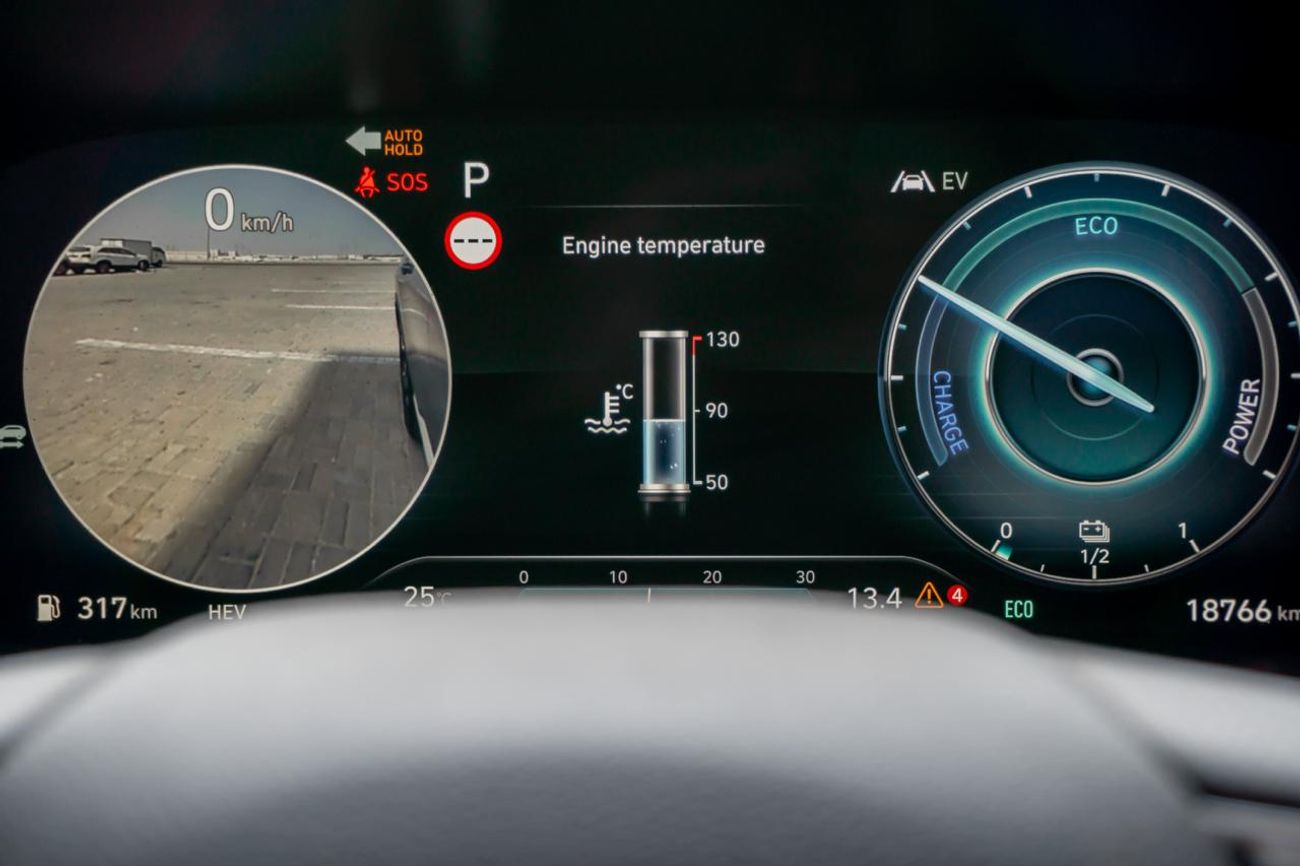 Hyundai Santa Fe hybrid