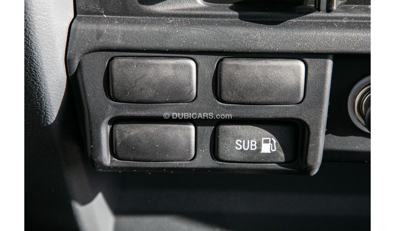 Toyota Land Cruiser Pick Up LAND CRUISER HZJ79 4.2L SC BASIC MANUAL TRANSMISSION*EXPORT ONLY*