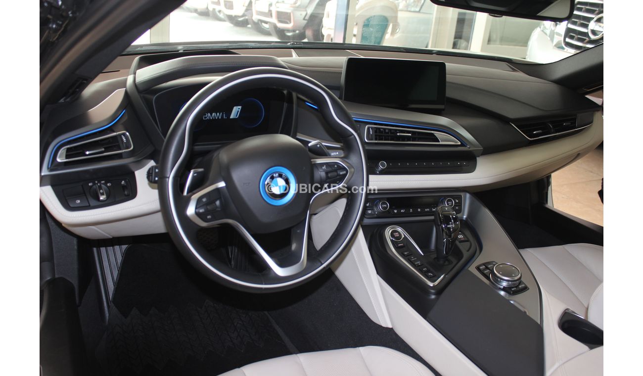 بي أم دبليو i8 (2015) BMW I8 (Inclusive VAT)