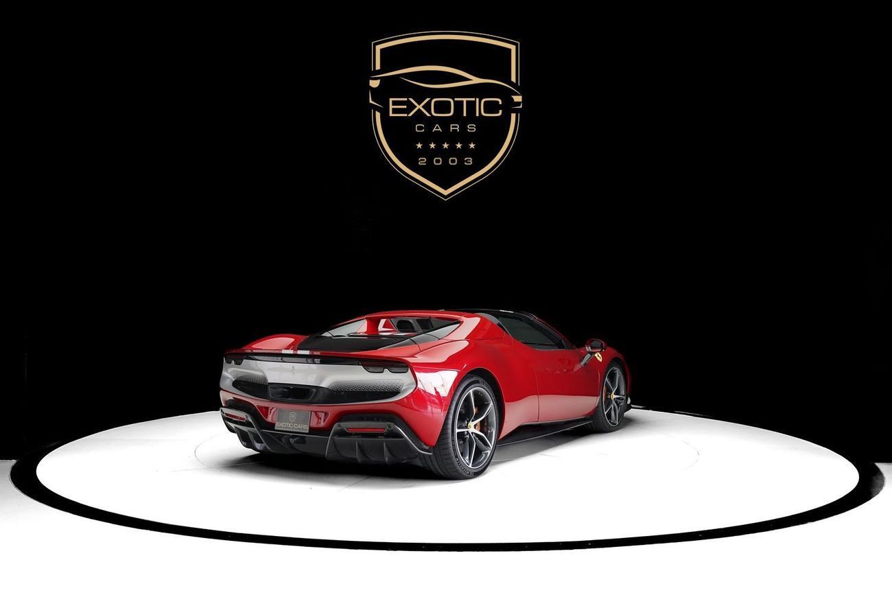 فيراري 296 GTS