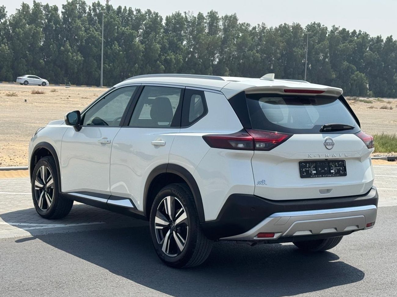 نيسان إكس تريل 2023 X-TRAIL SL 2.5L GCC Full Options 7 seats