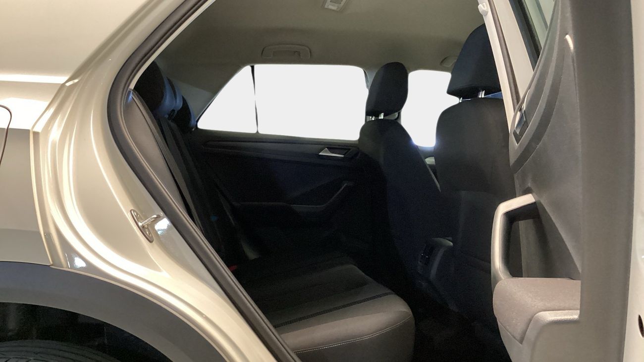 فولكس واجن T ROC Life | شامل الضمان | 0 ﺪﻔﻋﺓ ﺃﻮﻟﻯ