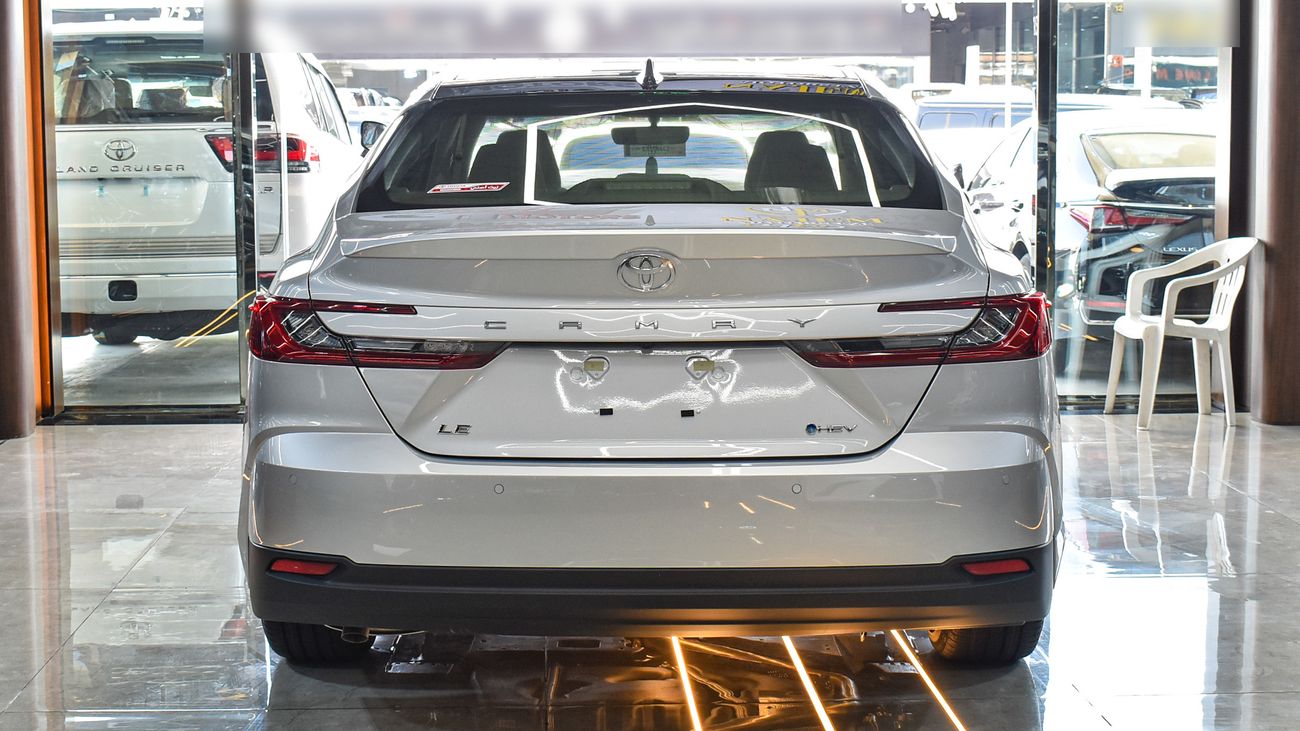 Toyota Camry LE  HEV 2.5L Hybrid