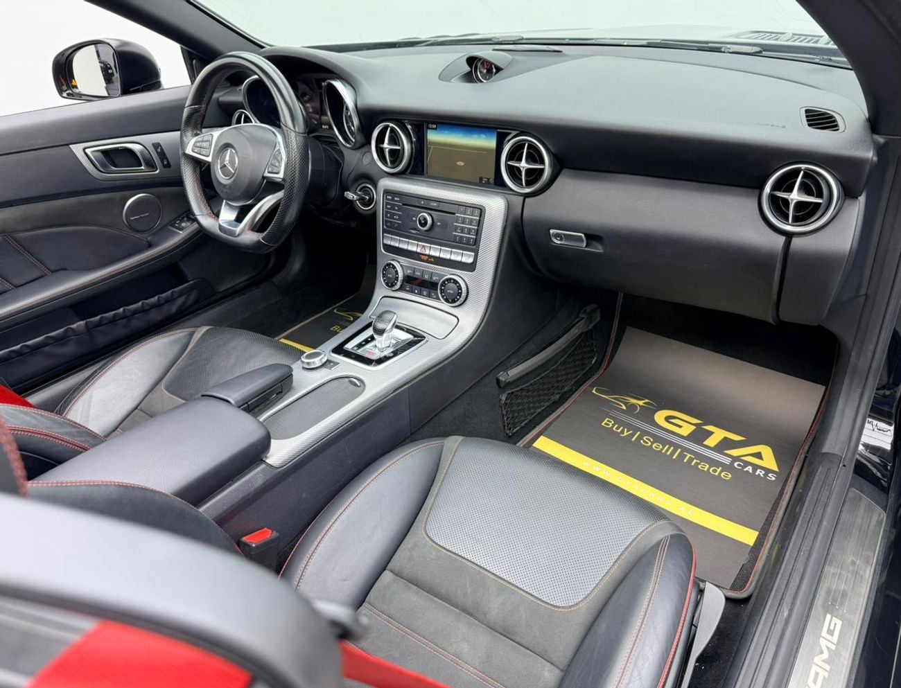 مرسيدس بنز SLC 43 AMG 2017 Mercedes SLC 43 AMG, Full Service History, Fully Loaded, Excellent Condition, Euro