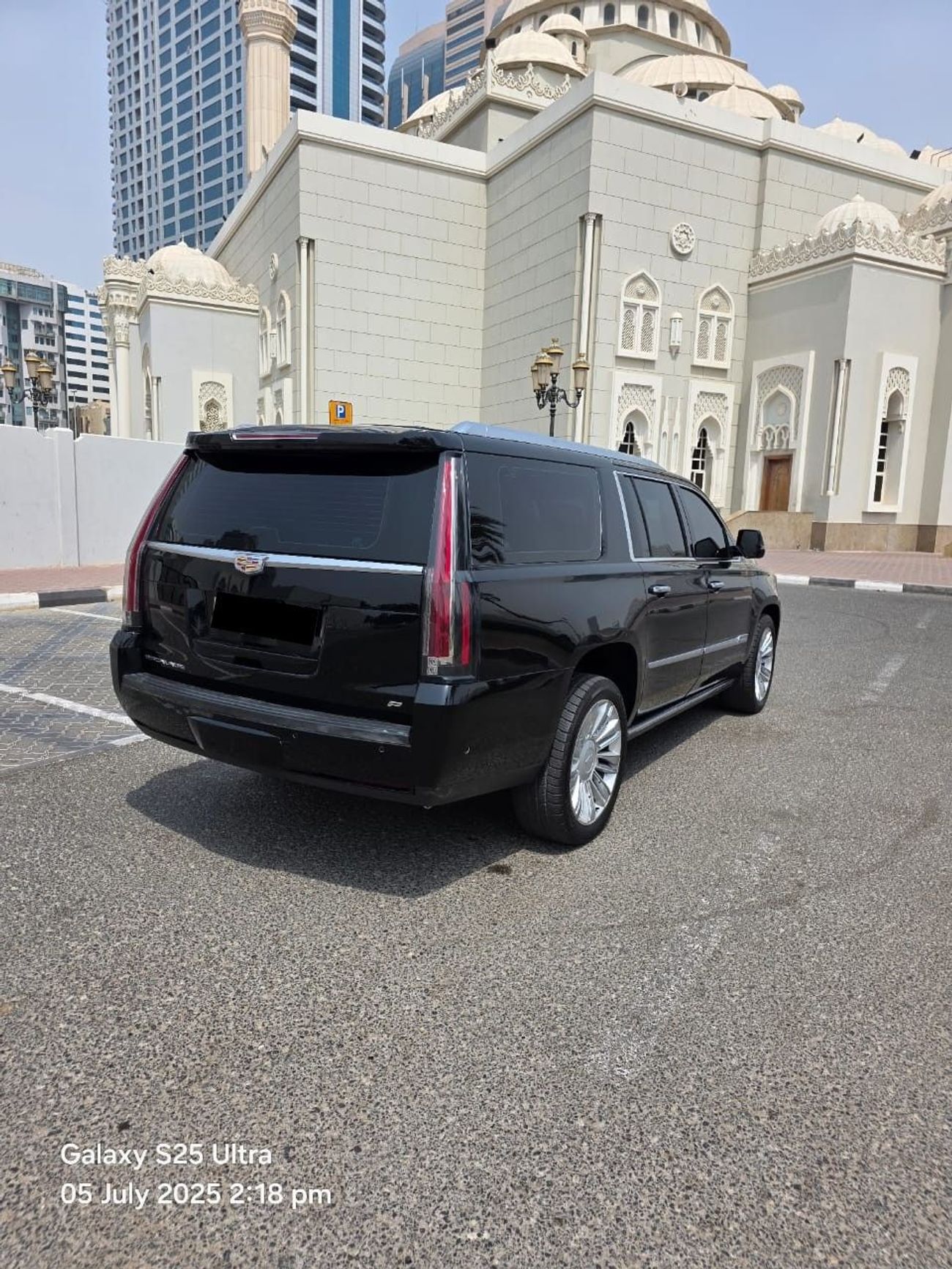 كاديلاك إسكالاد L Platinum 6.2L