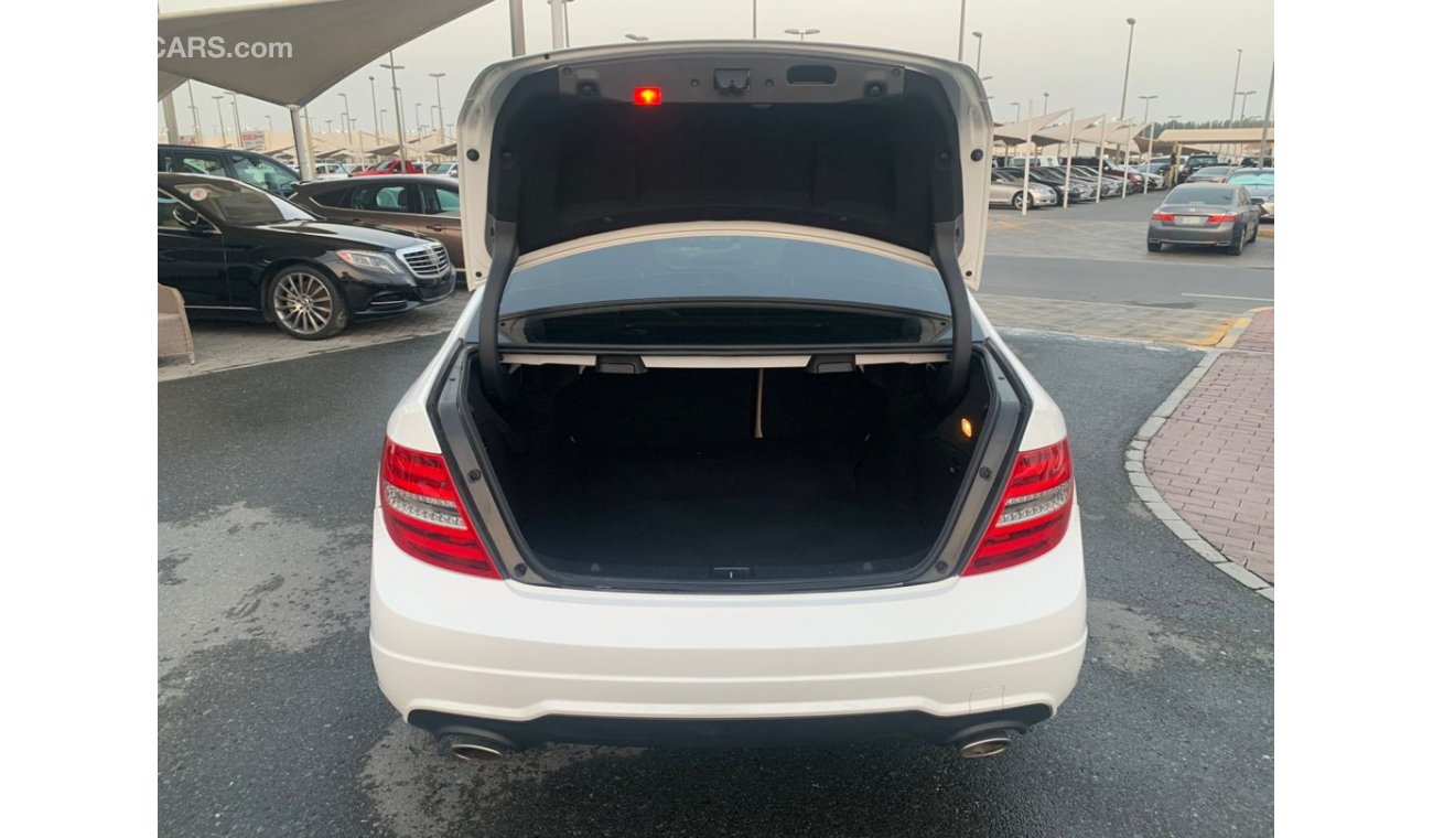 مرسيدس بنز C 300 Mercedes C300_2014_Excellent_Condition _Full option