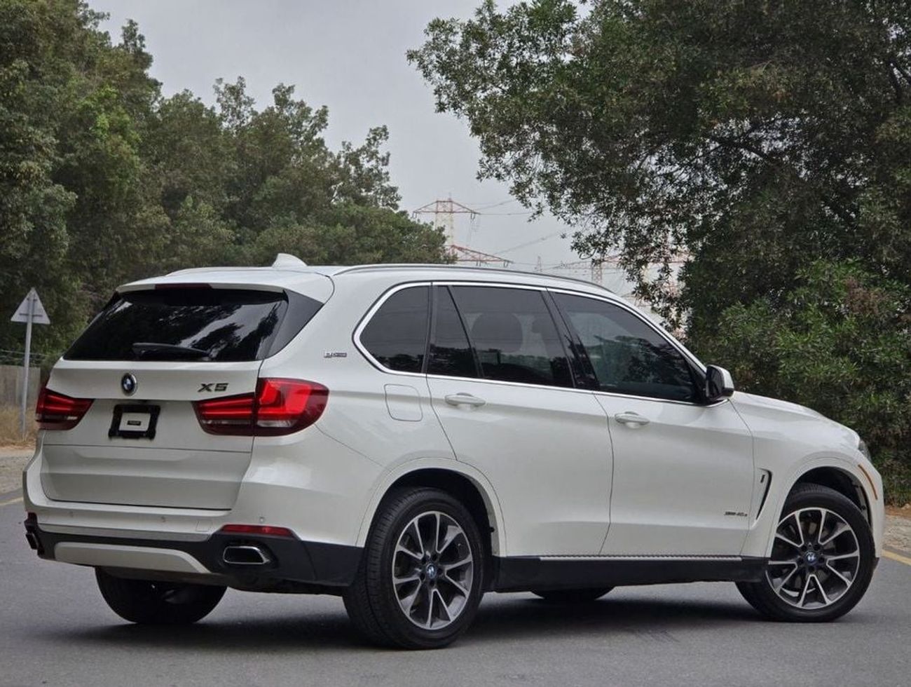 بي أم دبليو X5 40i xLine 3.0L (5 Seater) BMW X5e Xdrive40e 2018 //CLEAN TITLE //ORIGINAL PAINT //ACCIDENTS FREE