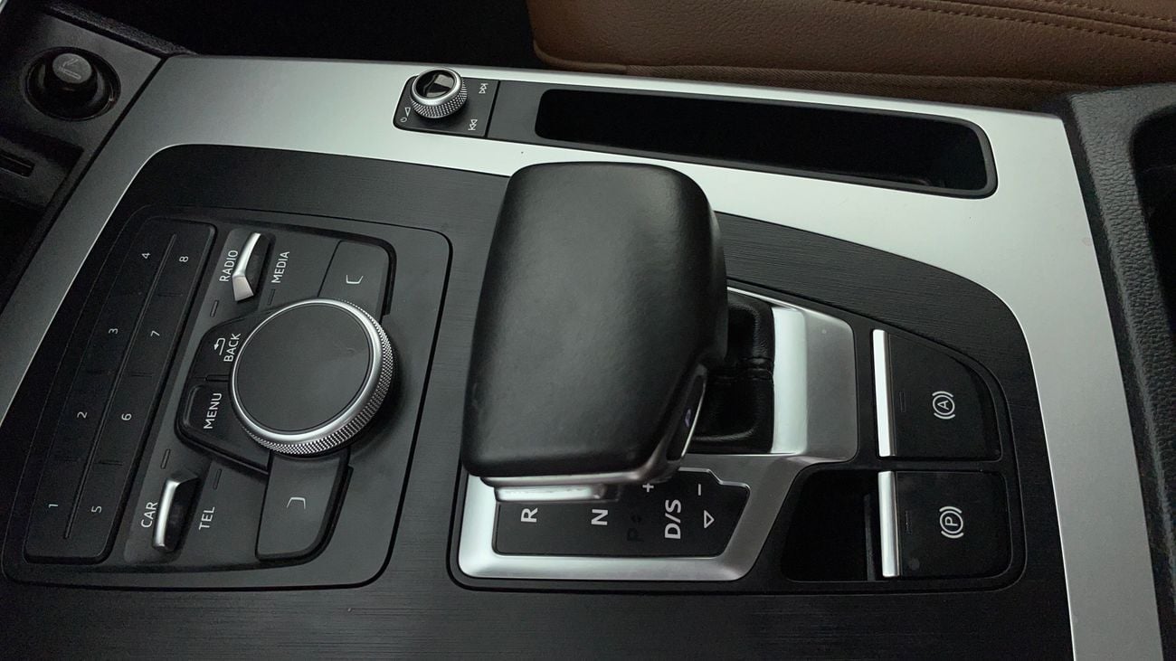 أودي Q5 45 TFSI QUATTRO BASIC 2 | بدون دفعة مقدمة | اختبار القيادة في المنزل