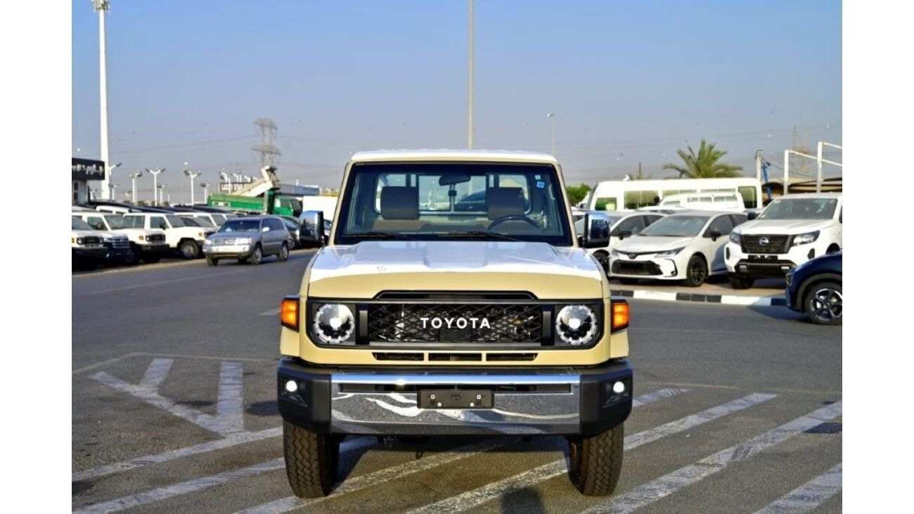 تويوتا لاند كروزر بيك آب 4.0L V6 Petrol Automatic