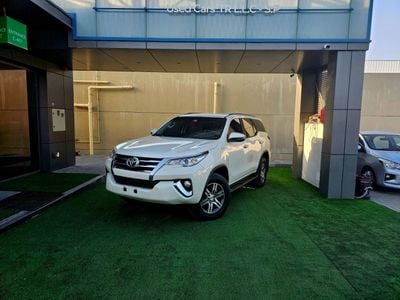 تويوتا فورتونر 2.7L EXR FORTUNER V4 4WD/ ORIGINAL PAINT / LOW MILEAGE/ SINGLE OWNE