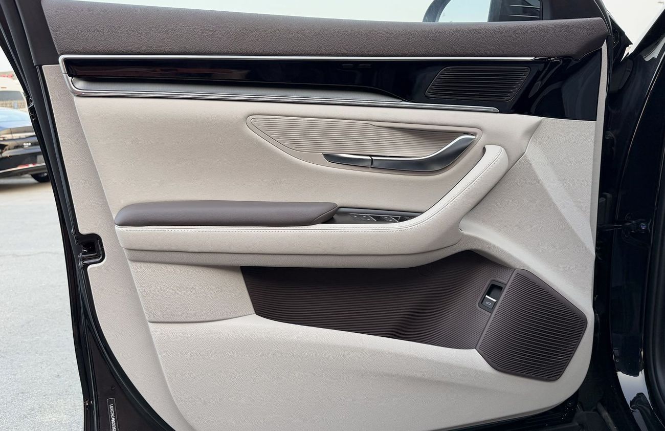 BYD Song Plus DM-i 2025 Plug-in Hybrid