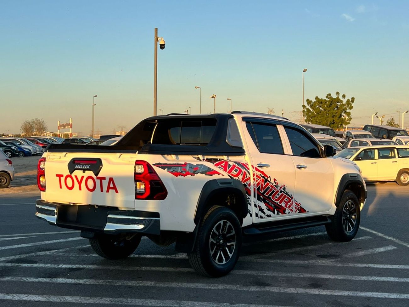 تويوتا هيلوكس 2019 Toyota Hilux GL Advanture Modified - 2.7L V4 - AWD 4x4- 360* CAM - Push Start - Patrol -