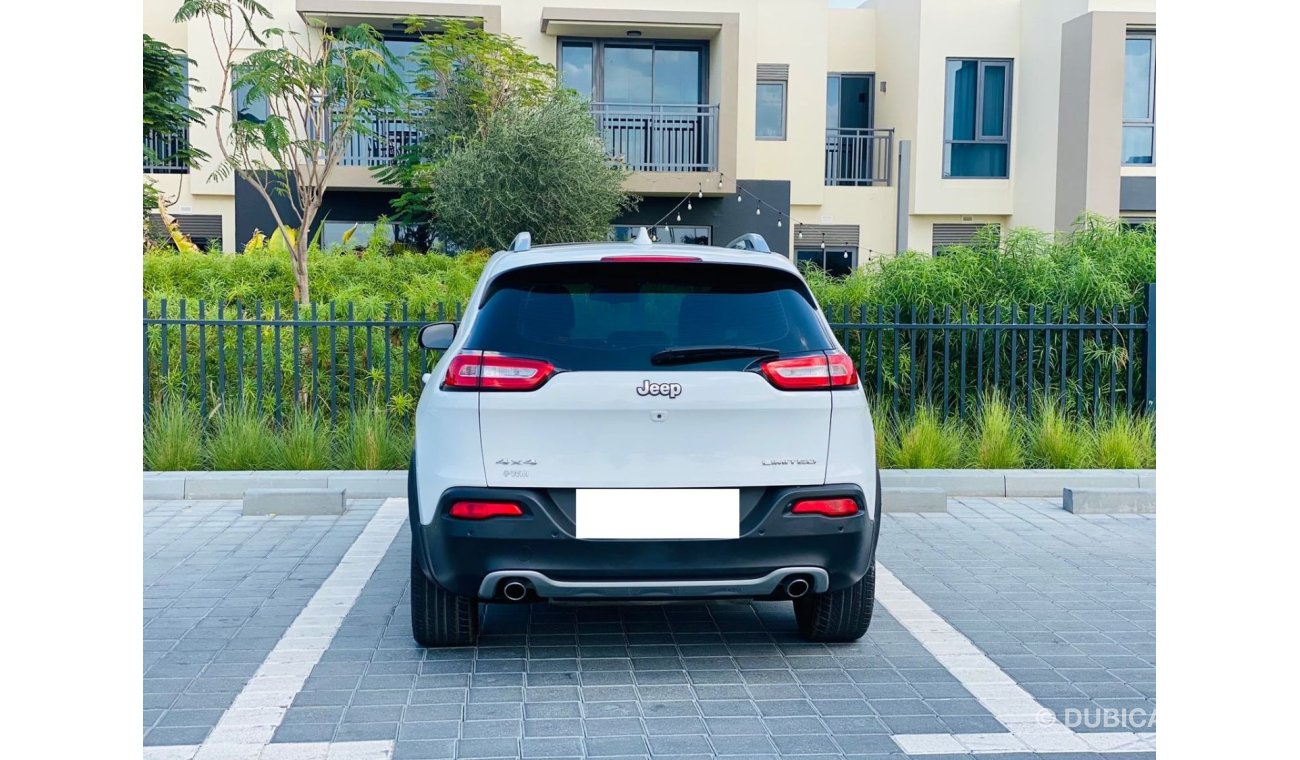 Jeep Cherokee Limited 2014 || GCC || 4x4 || Panoramic Roof