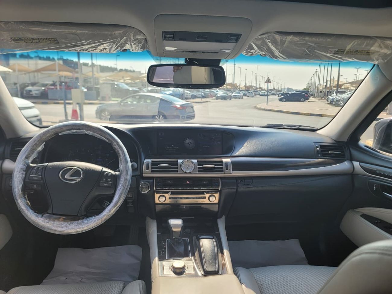 لكزس LS 460 Prestige LWB 5st 4.6L (375 HP)