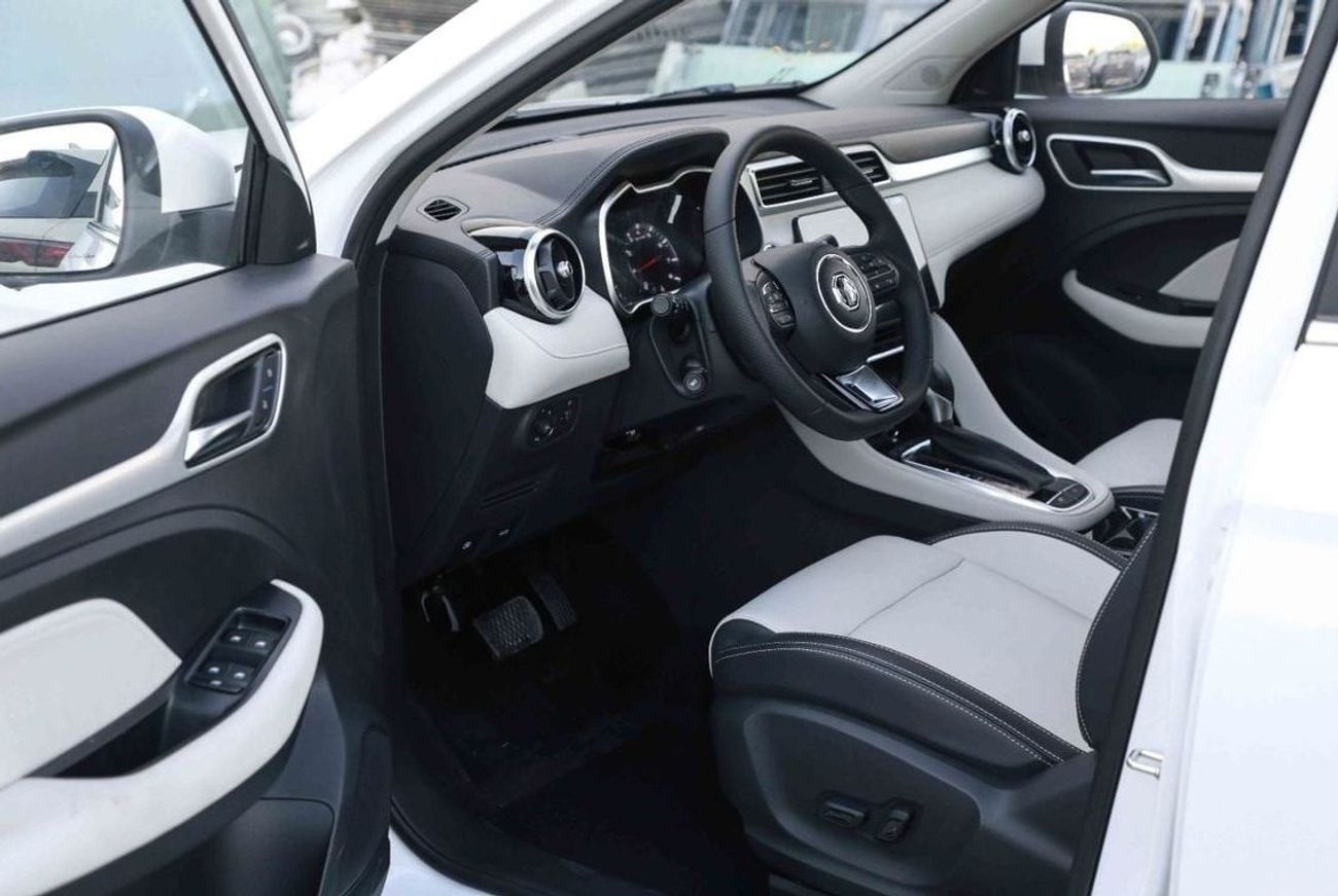 MG ZS 2025 MG ZS LUXURY 1.5 - WHITE inside BEIGE | Export Price