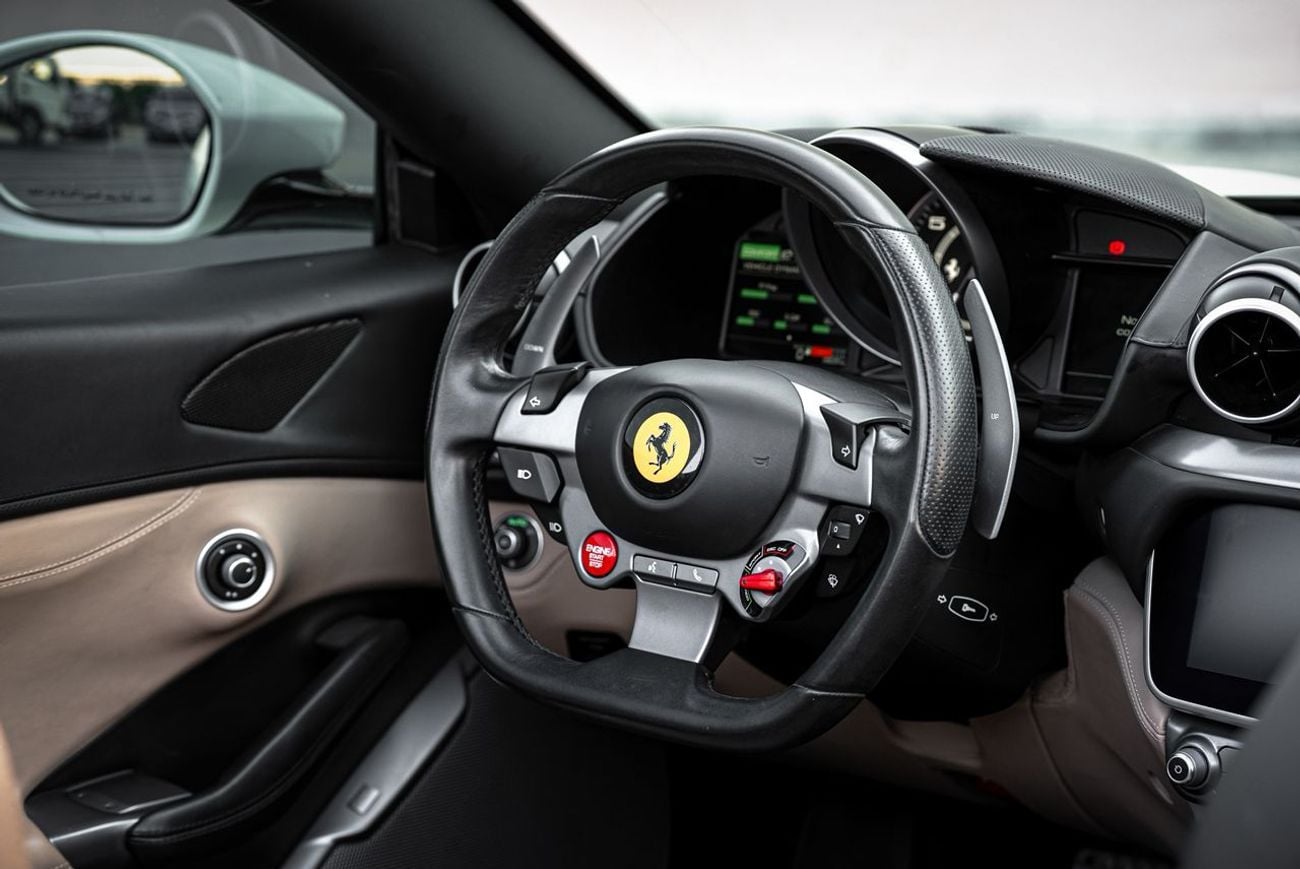 Ferrari Portofino Std 3.9L PORTOFINO M GCC under warranty