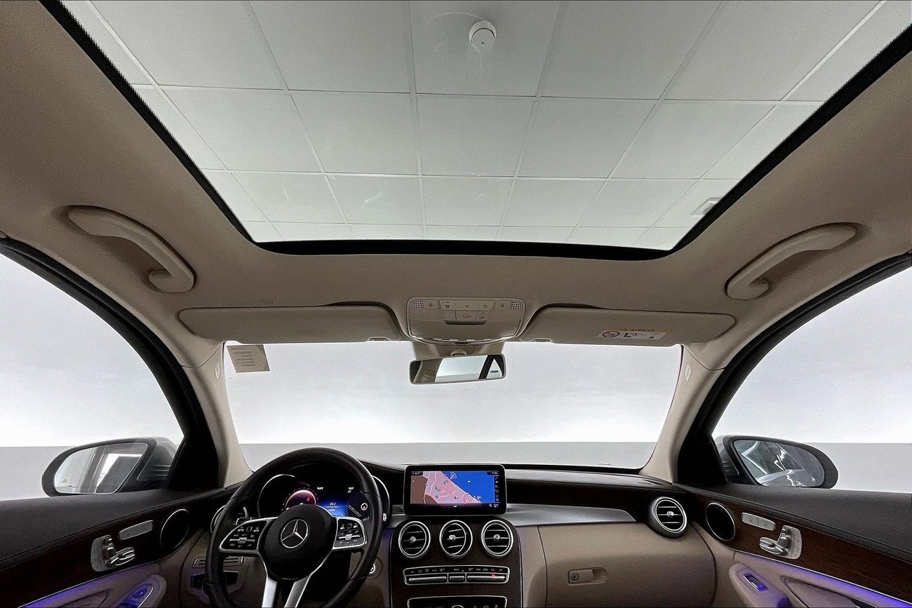 Mercedes-Benz C 200 Premium + (AMG Line)