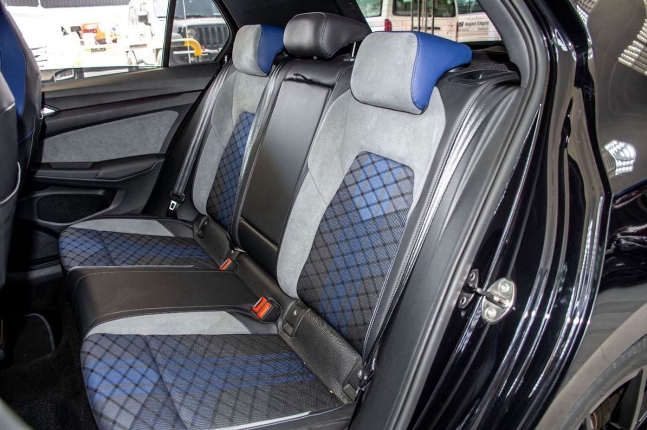 Volkswagen Golf Base 2.0T Volkswagen Golf R 2022 GCC specs