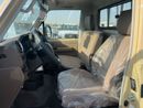تويوتا لاند كروزر بيك آب Std 4.0L Single Cab Utility 4WD