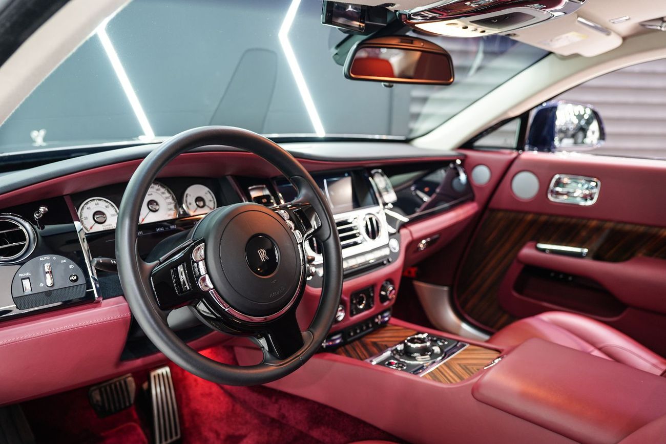 رولز رويس واريث 2019 Rolls Royce Wraith, Two-Tone Exterior, Canadel Panelling Trim, Very Low Mileage