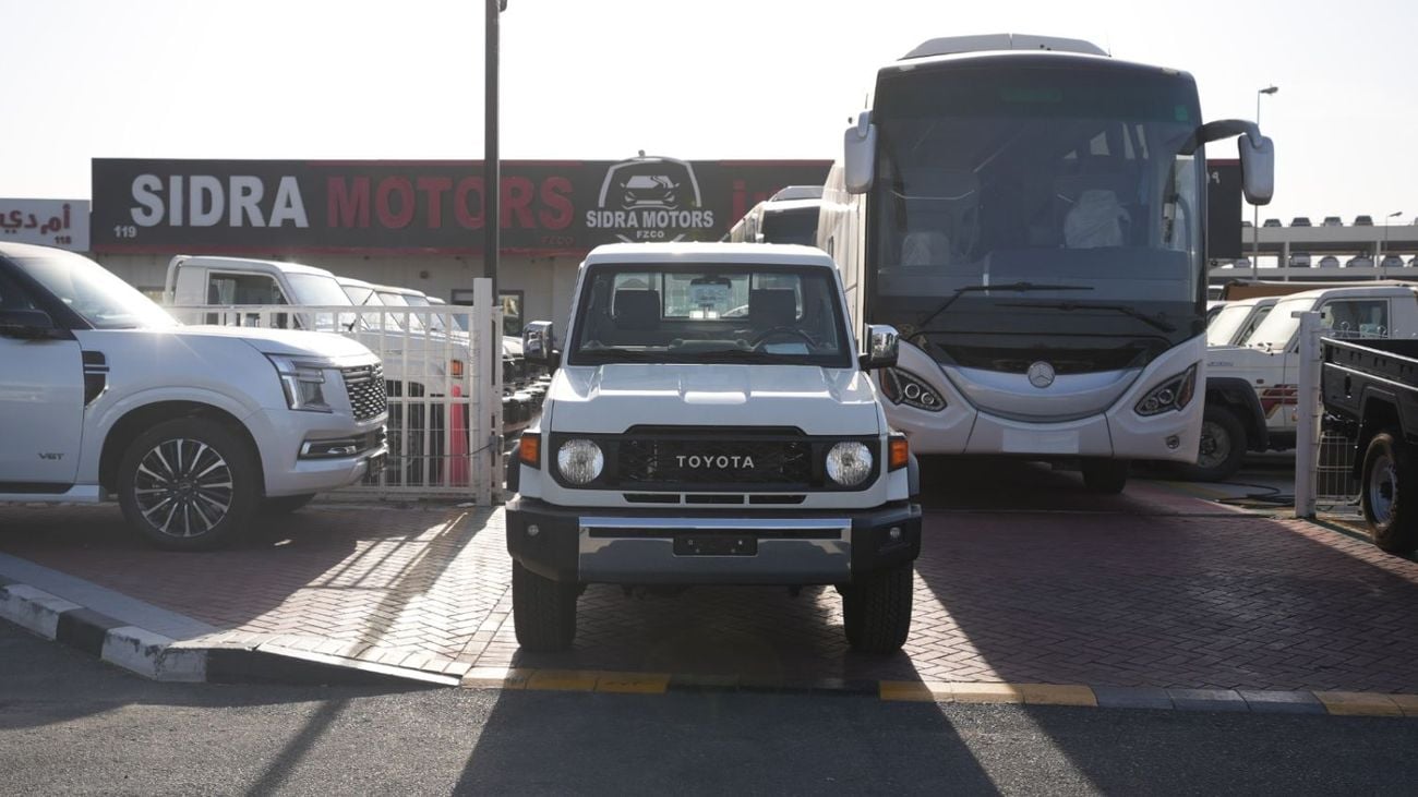 تويوتا لاند كروزر بيك آب TOYOTA LC79 PICK-UP SINGLE CABIN 4.0L V6 M/T 2025 BASIC