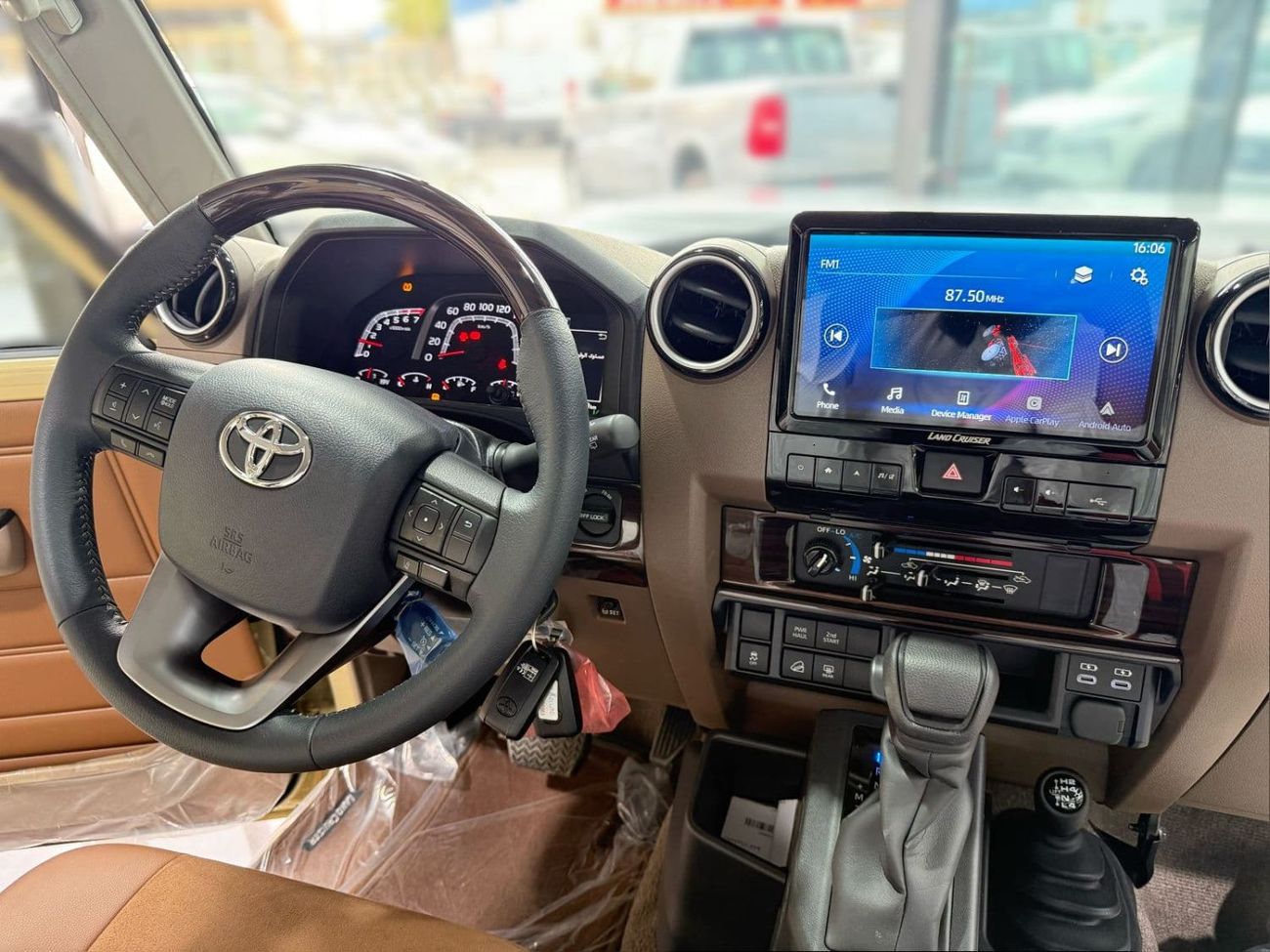 Toyota Land Cruiser 70 TOYOTA LC76 2.8L DIESEL A/T FULL 2025 GCC