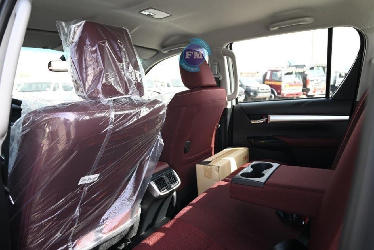 تويوتا هيلوكس Double Cab SR5 2.7L Petrol 4WD 5 Seater Automatic