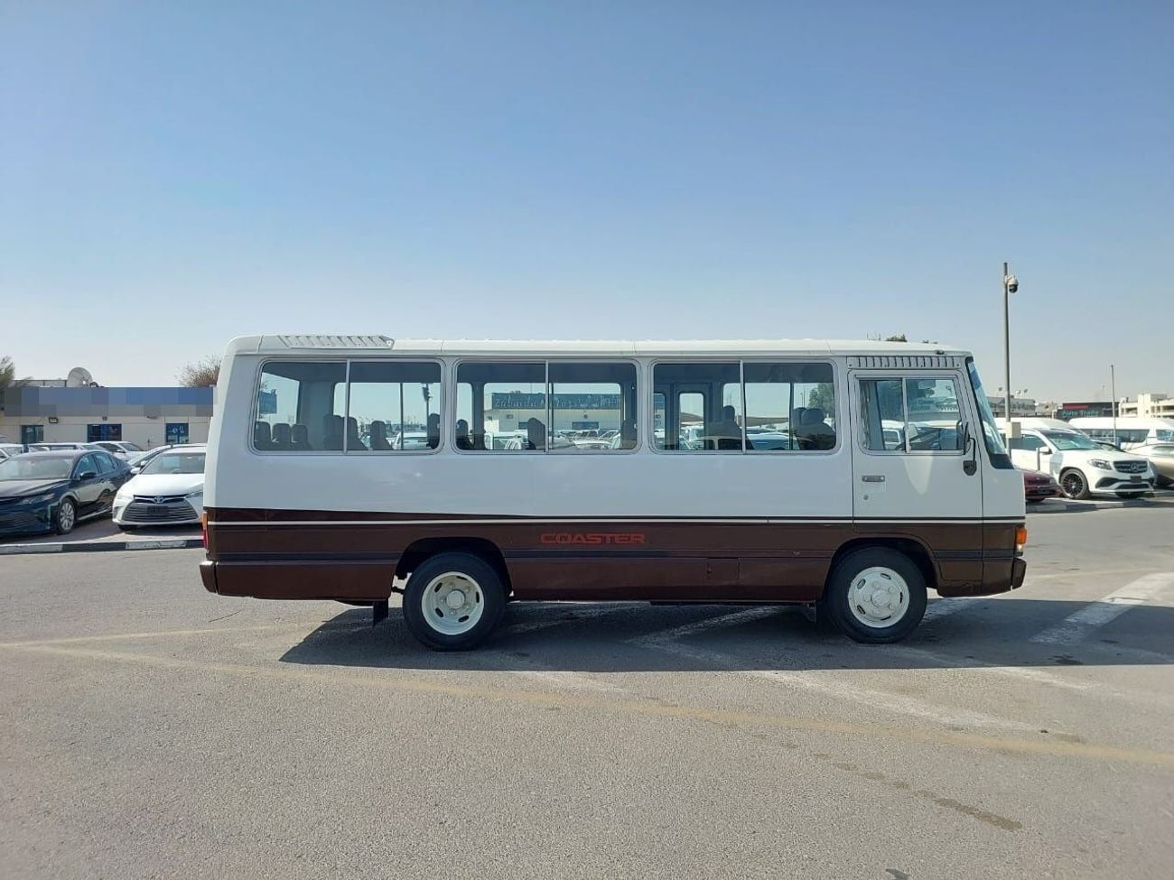 Toyota Coaster TOYOTA COASTER BUS RHD 1988 MODEL 3.4L DIESEL MANUAL(PM10133)