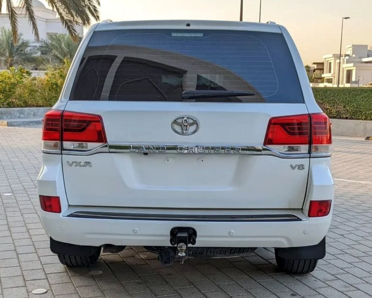 تويوتا لاند كروزر Toyota landcruise 2008Model Facelifted 2021 VXR 4.7L V8 petrol Engine Colour White push start Transm
