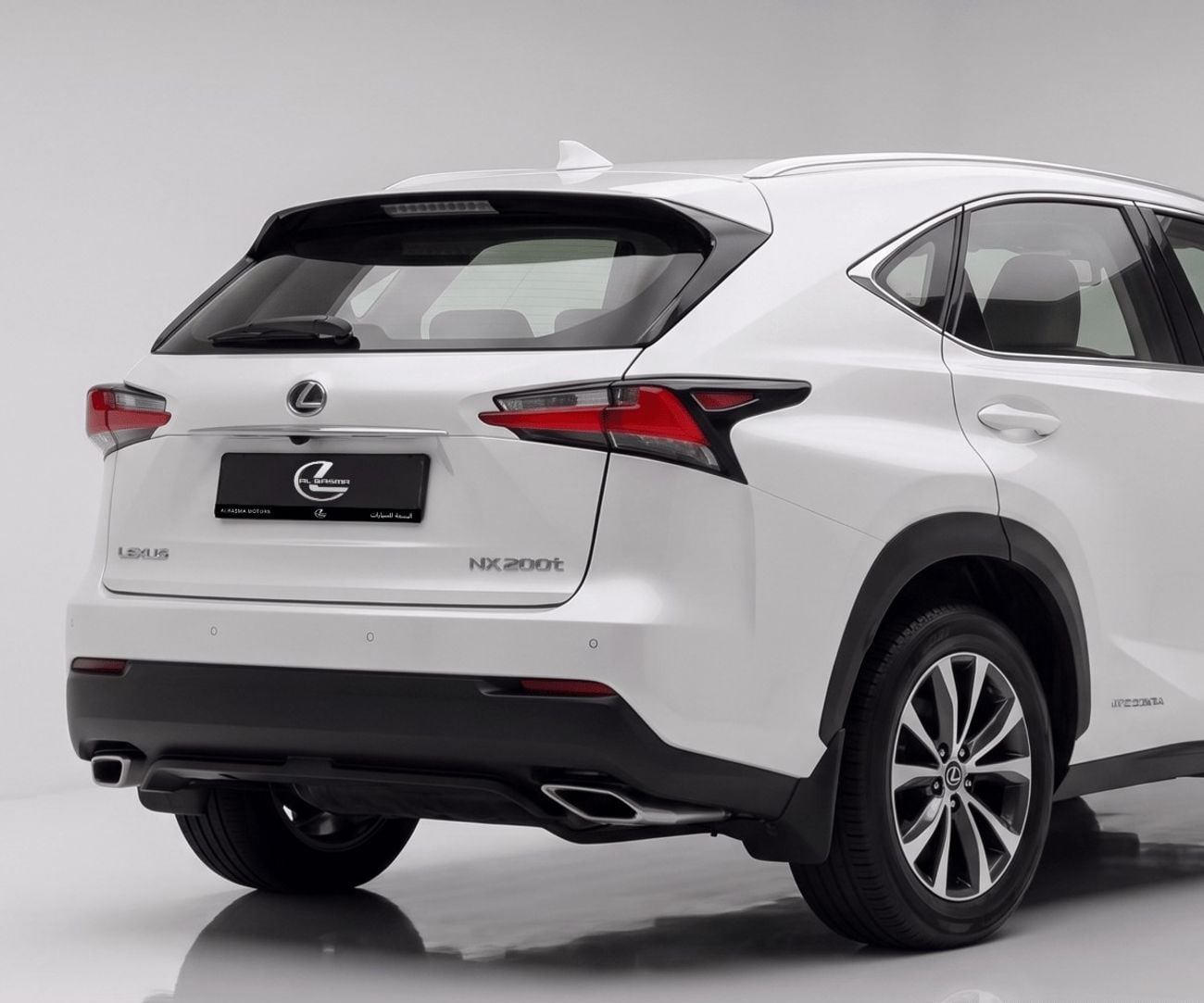 لكزس NX200t PLATINUM