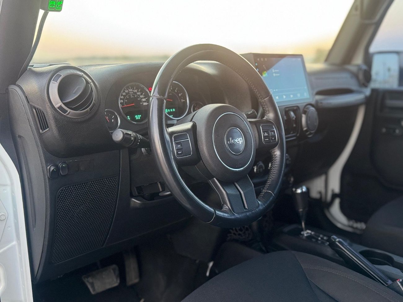 Jeep Wrangler Sport 3.6L A/T