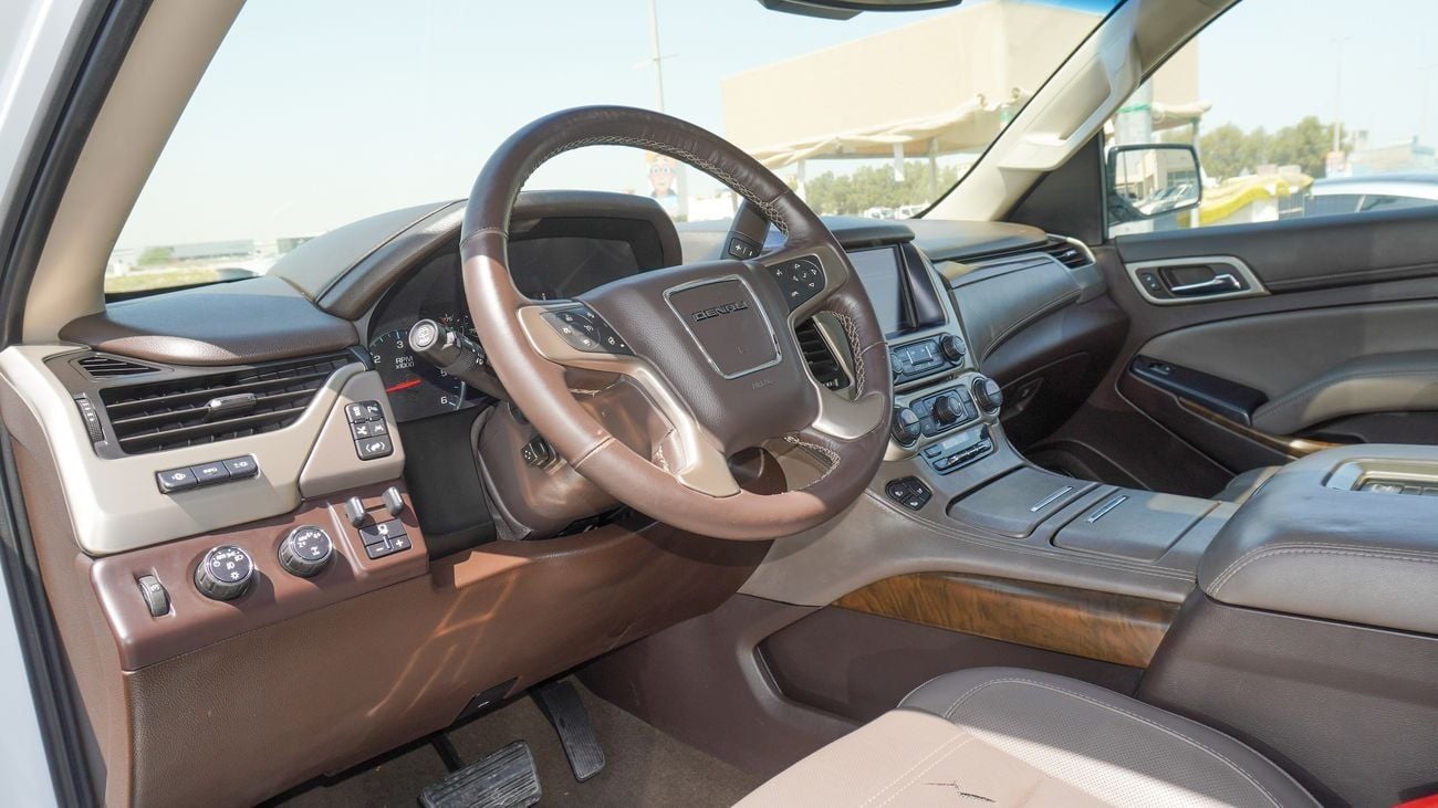 GMC Yukon Denali
