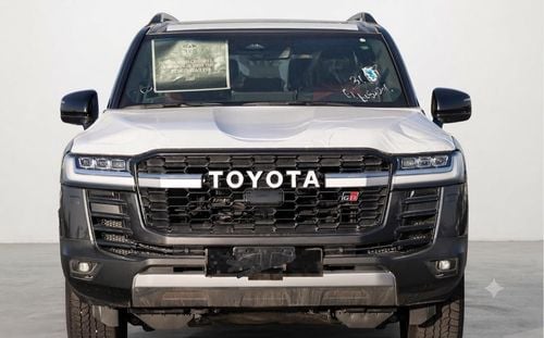 تويوتا لاند كروزر GR SPORT hybird