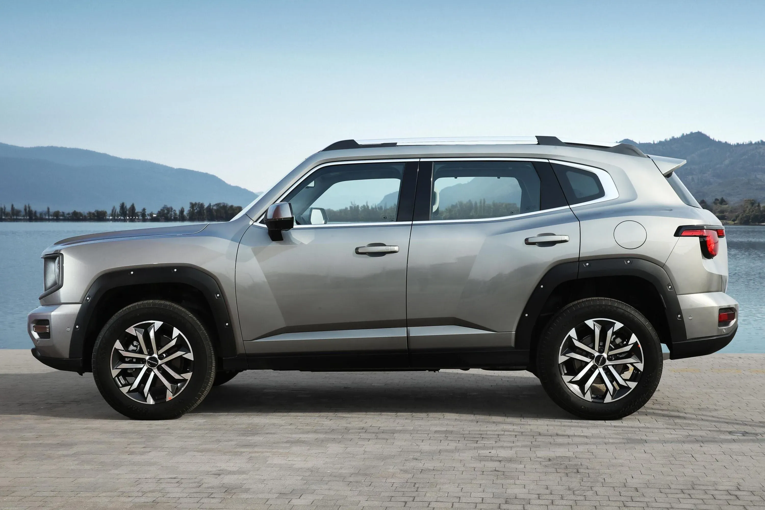 هافال H7 exterior - Side Profile