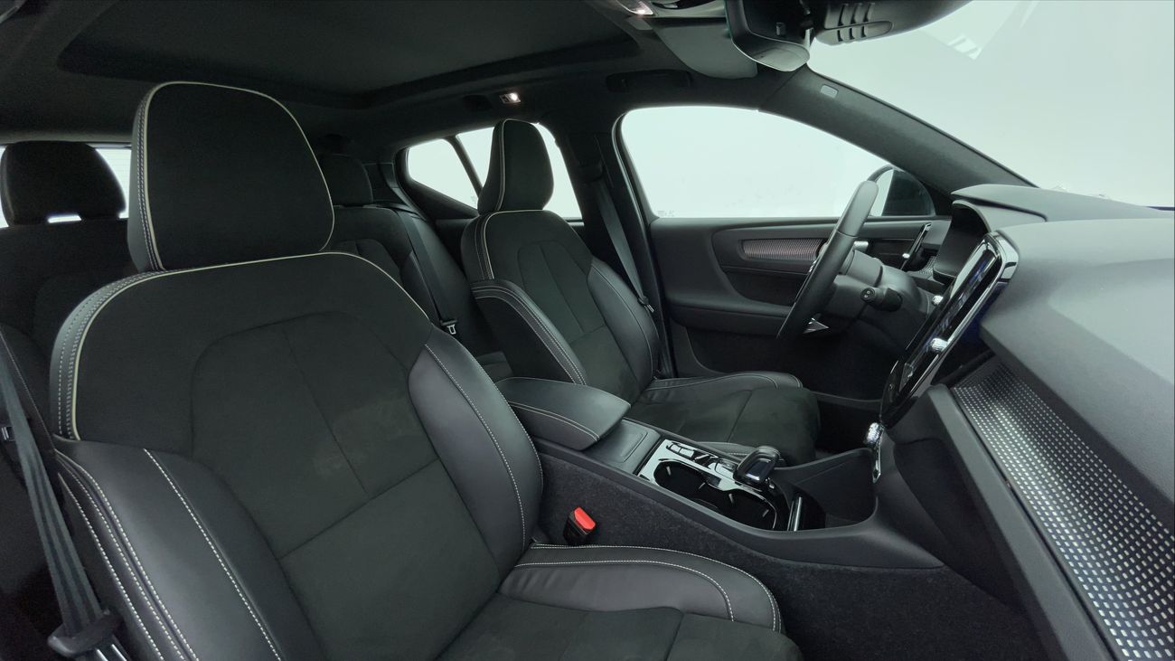 فولفو XC 40 T4 R DESIGN 2 | بدون دفعة مقدمة | اختبار قيادة مجاني للمنزل