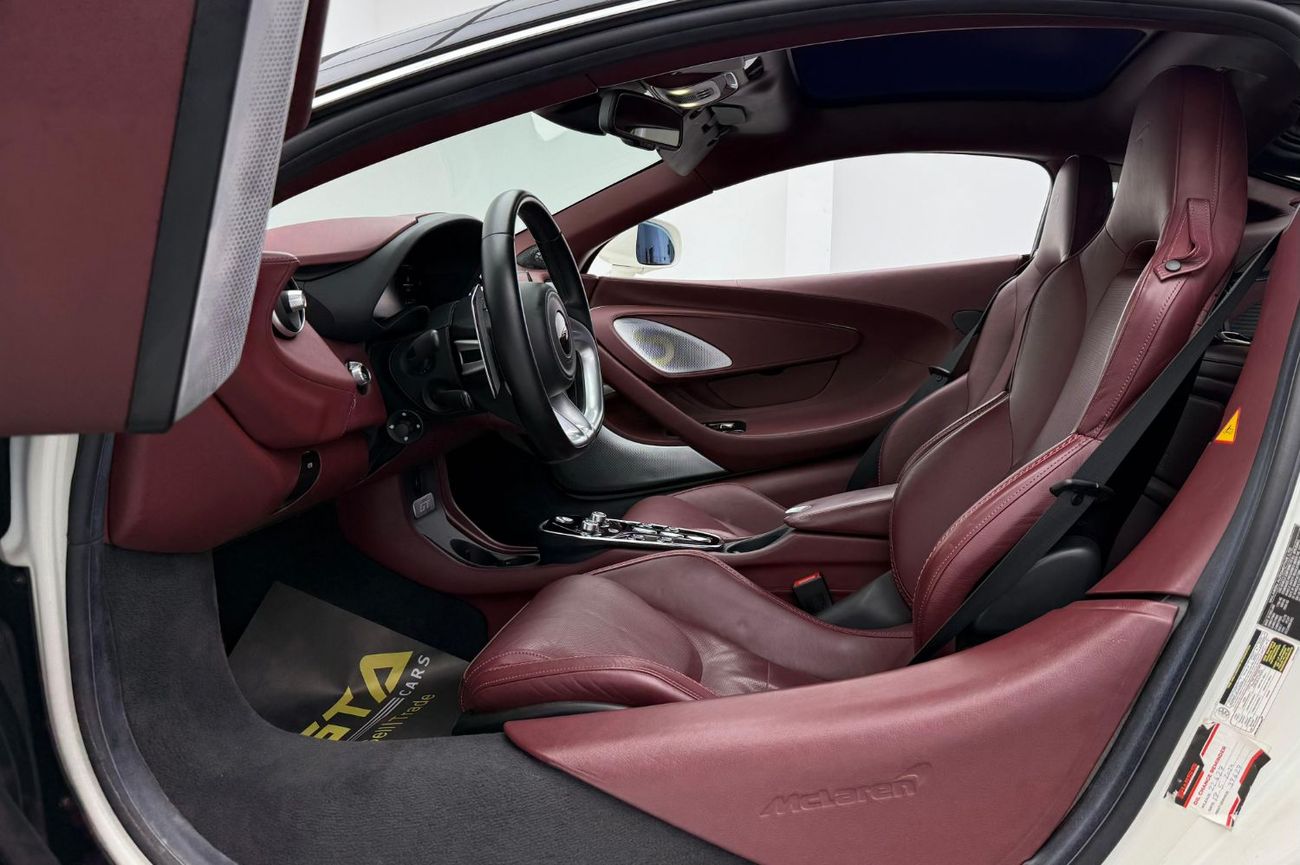 McLaren GT 2020 McLaren GT, Full Service History, Very Low Km, Excellent Condition, Canadian