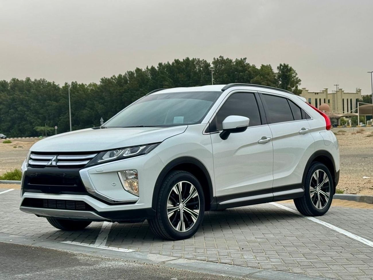 Mitsubishi Eclipse Cross GLX 1.5L
