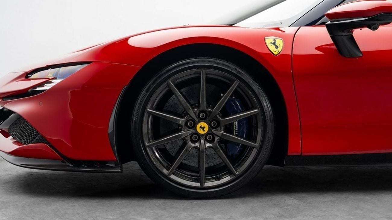 Ferrari SF90 STRADALE Tailor Made Ispirazioni 1 of 1 -  2022 - GCC - Under Service Contract