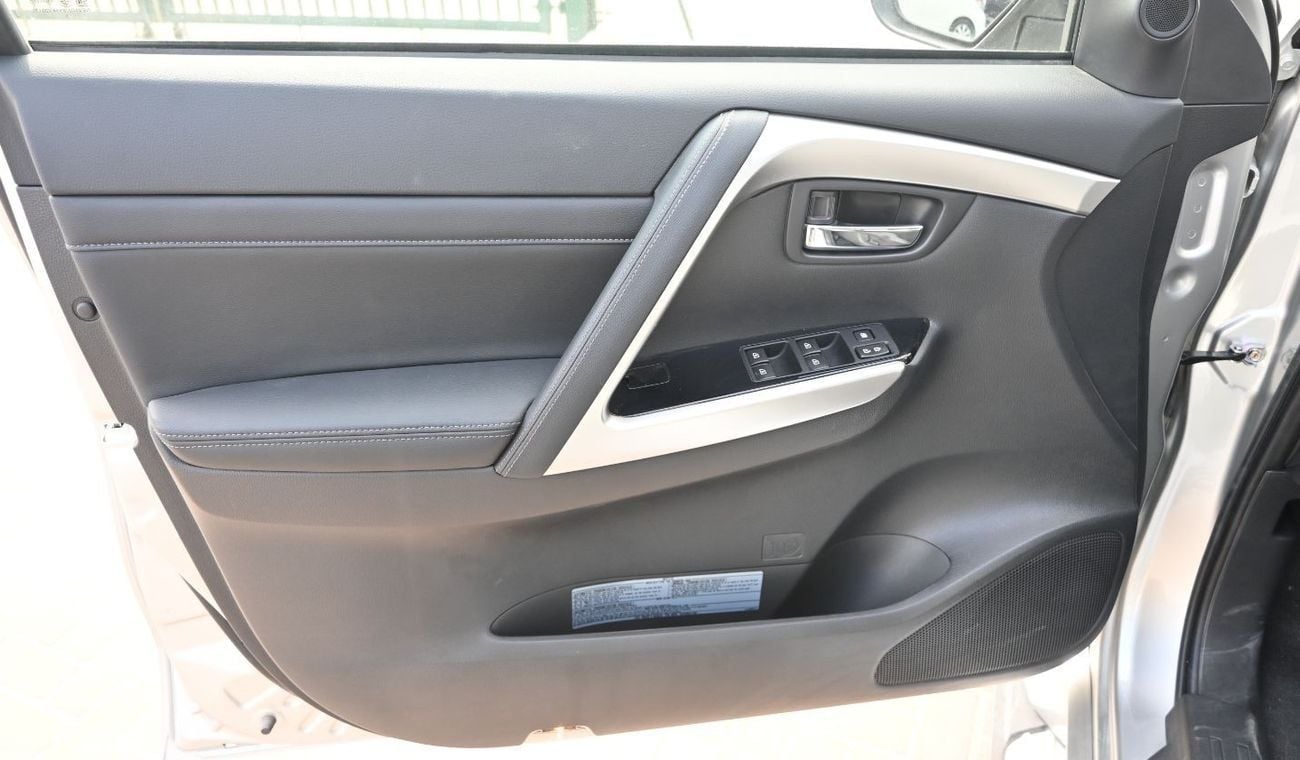 Mitsubishi Montero MITSUBISHI PAJERO SPORT 2.4L DIESEL AT HIGH LINE