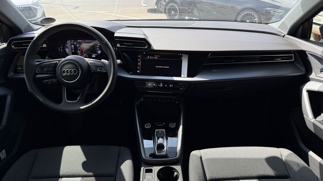 أودي A3 35 TFSI 1.4L AUDI A3 SEDAN 1.4 TFSI | 2025 | 0KM | GCC