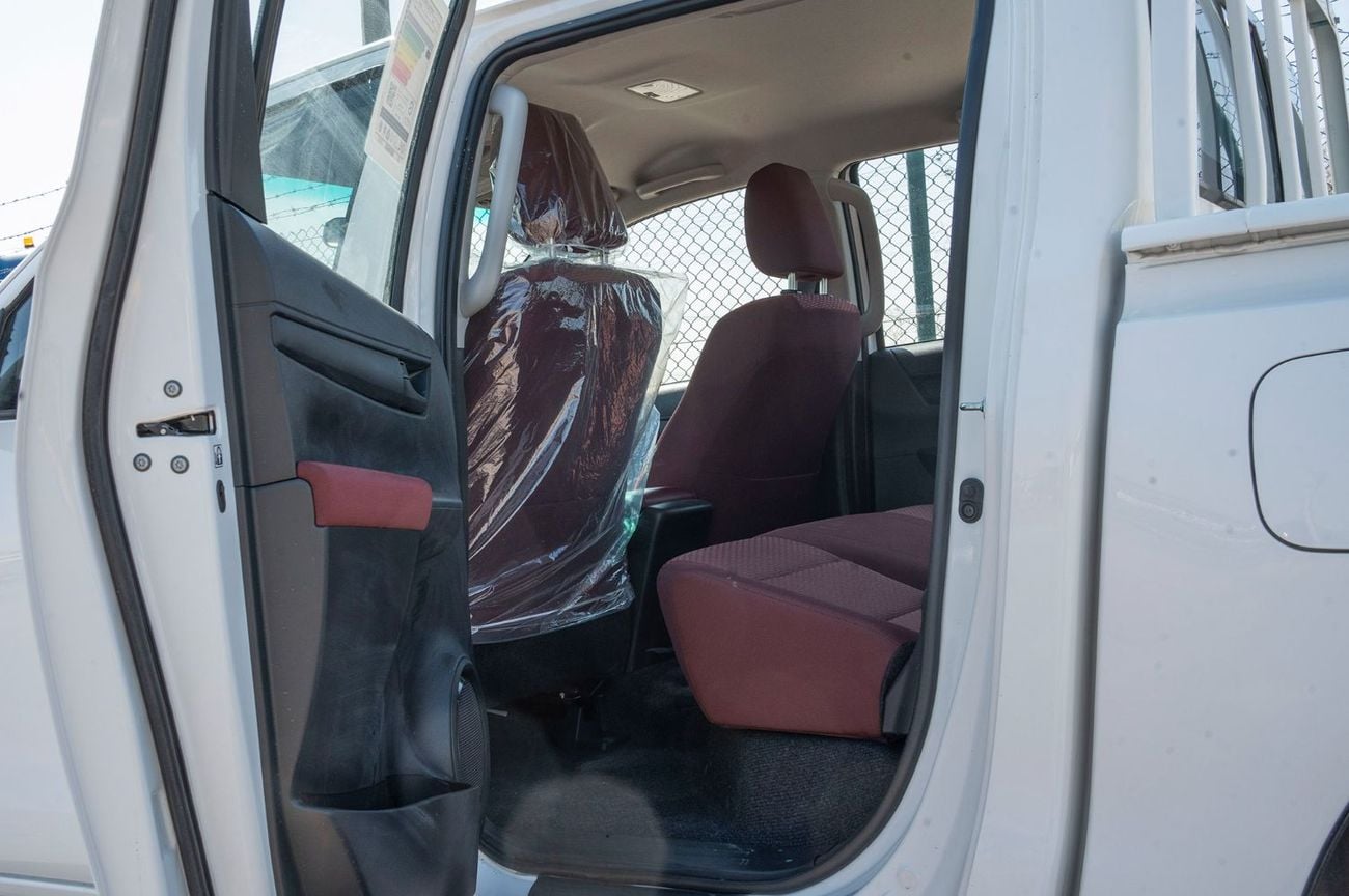 تويوتا هيلوكس DLX 2026 Toyota Hilux DLX 2.4L AT Diesel