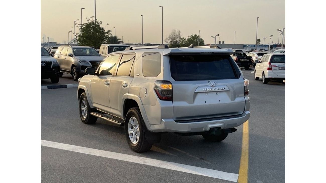 تويوتا Runner4 2019 TOYOTA 4RUNNER SR5 FULL OPTIONS IMPORTED FROM USA