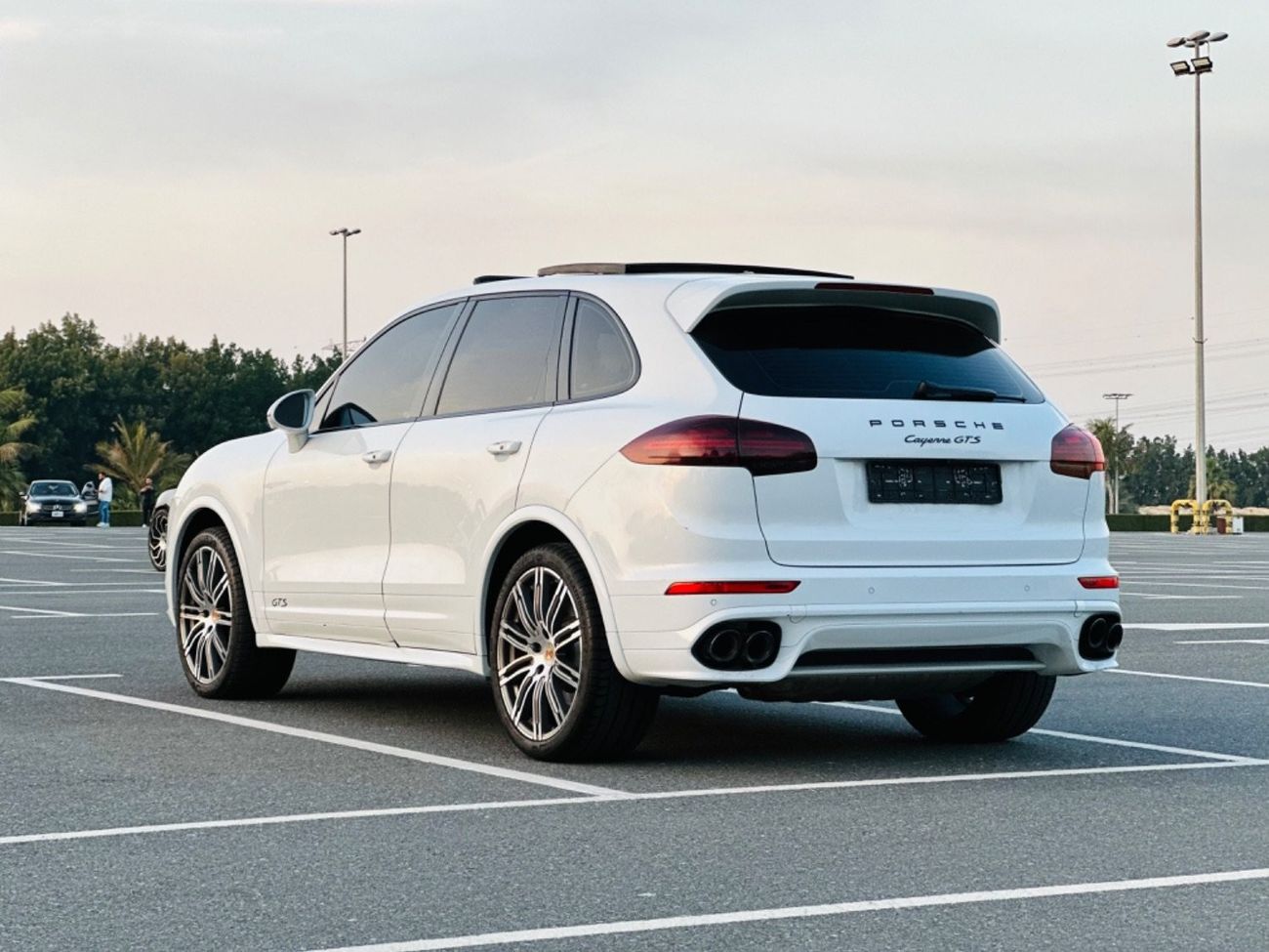 Porsche Cayenne PORSCHE CAYENNE GTS V8 MODEL 2016 FULL OPTION