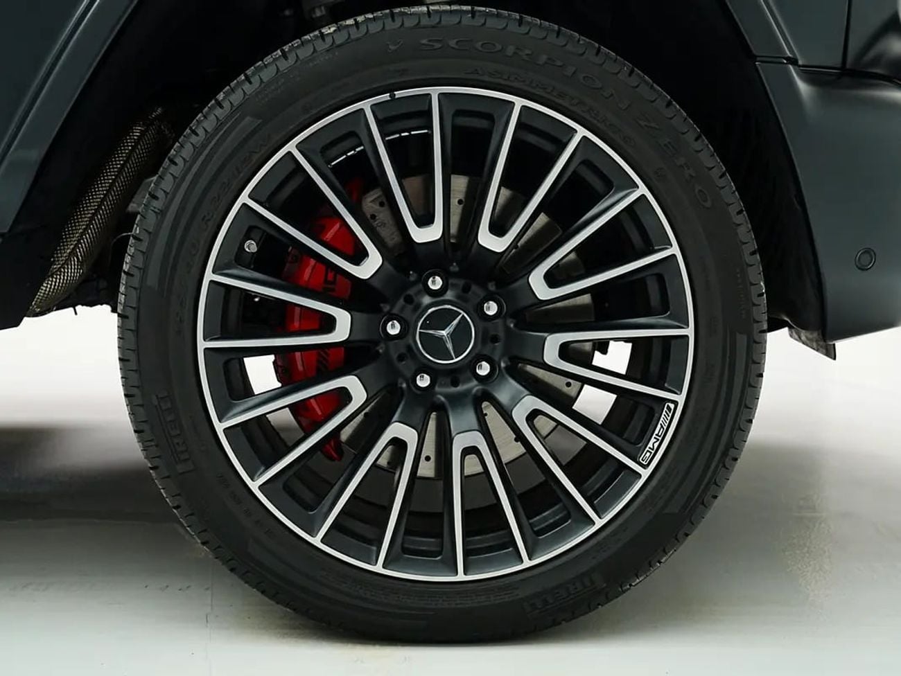 Mercedes Benz G63 AMG STANDARD G63 AMG | A22 suspension | WARRANTY | MANUFAKTUR Carbon package | Double Night