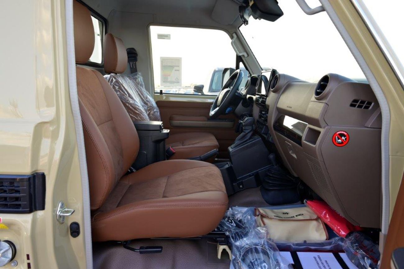 Toyota Land Cruiser Pick Up Single Cab 2.8L Diesel 4WD Automatic - Top Option