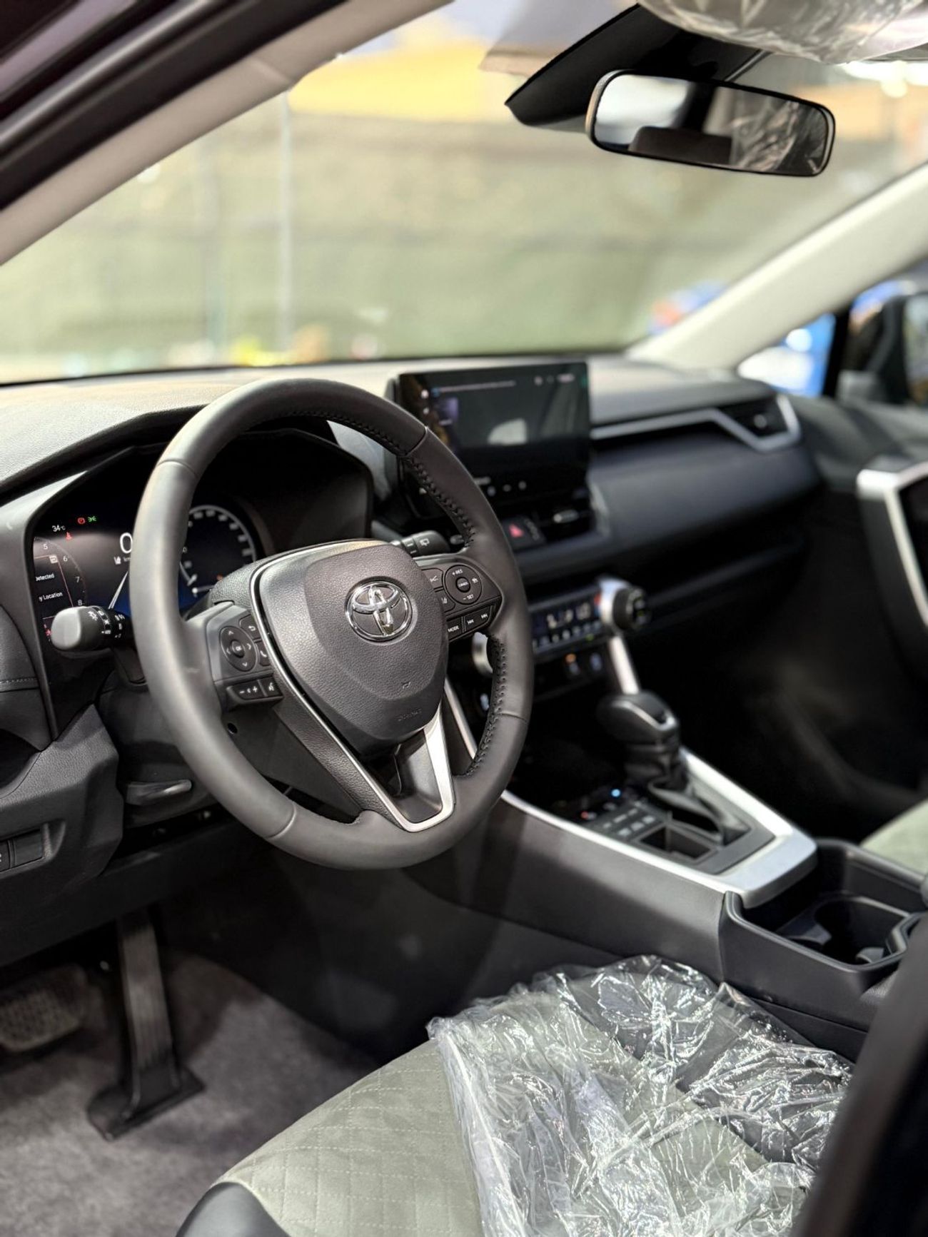 Toyota RAV4 ✨(*Toyota RAV4/Adventure)*✨ *Model*: 2025 *Price*: 130,000 AED *Mileage*: 0 km/h  (*GCC specificatio