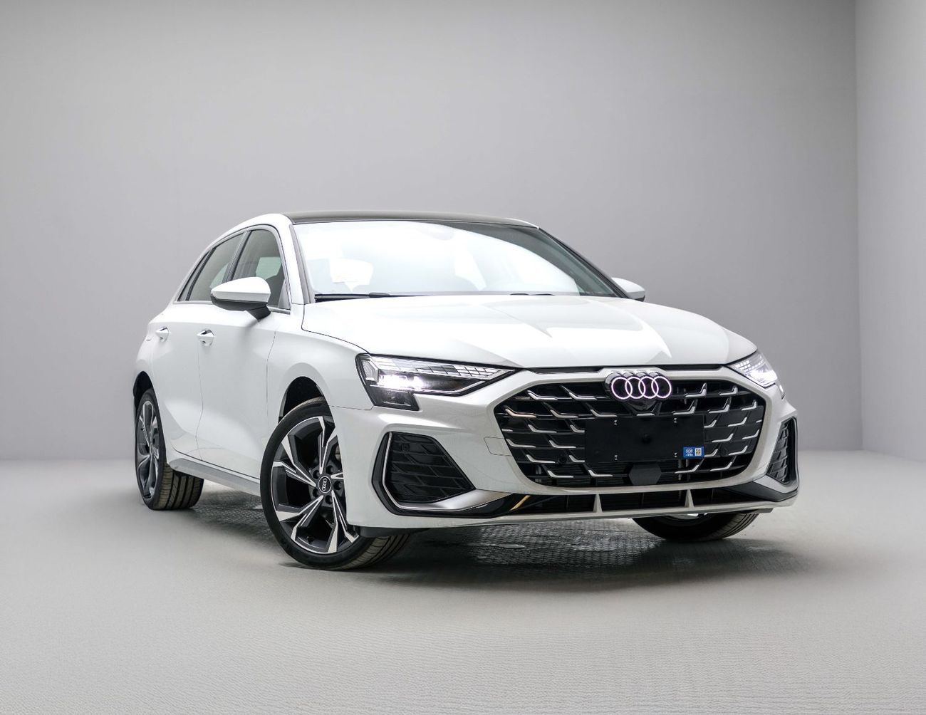 أودي A3 Sportback Flight Premium 1.5L - White Inside Black