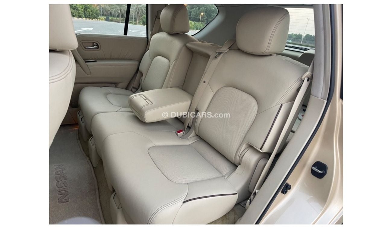 نيسان باترول NISSAN PATROL 400  V8  MODEL 2011( GCC_ SPEC) VERY GOOD CONDITION