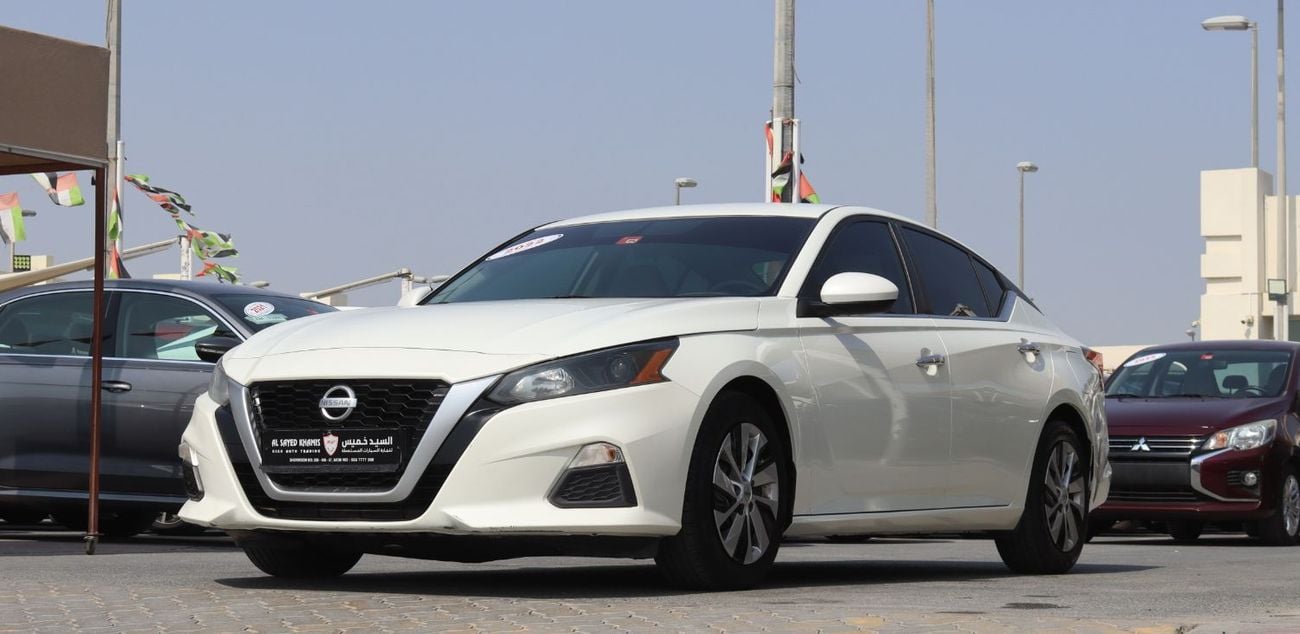 Nissan Altima S 2.5L Nissan Altima - 2022 - GCC - Accident-Free - 2.5L - Excellent Condition Inside and Out