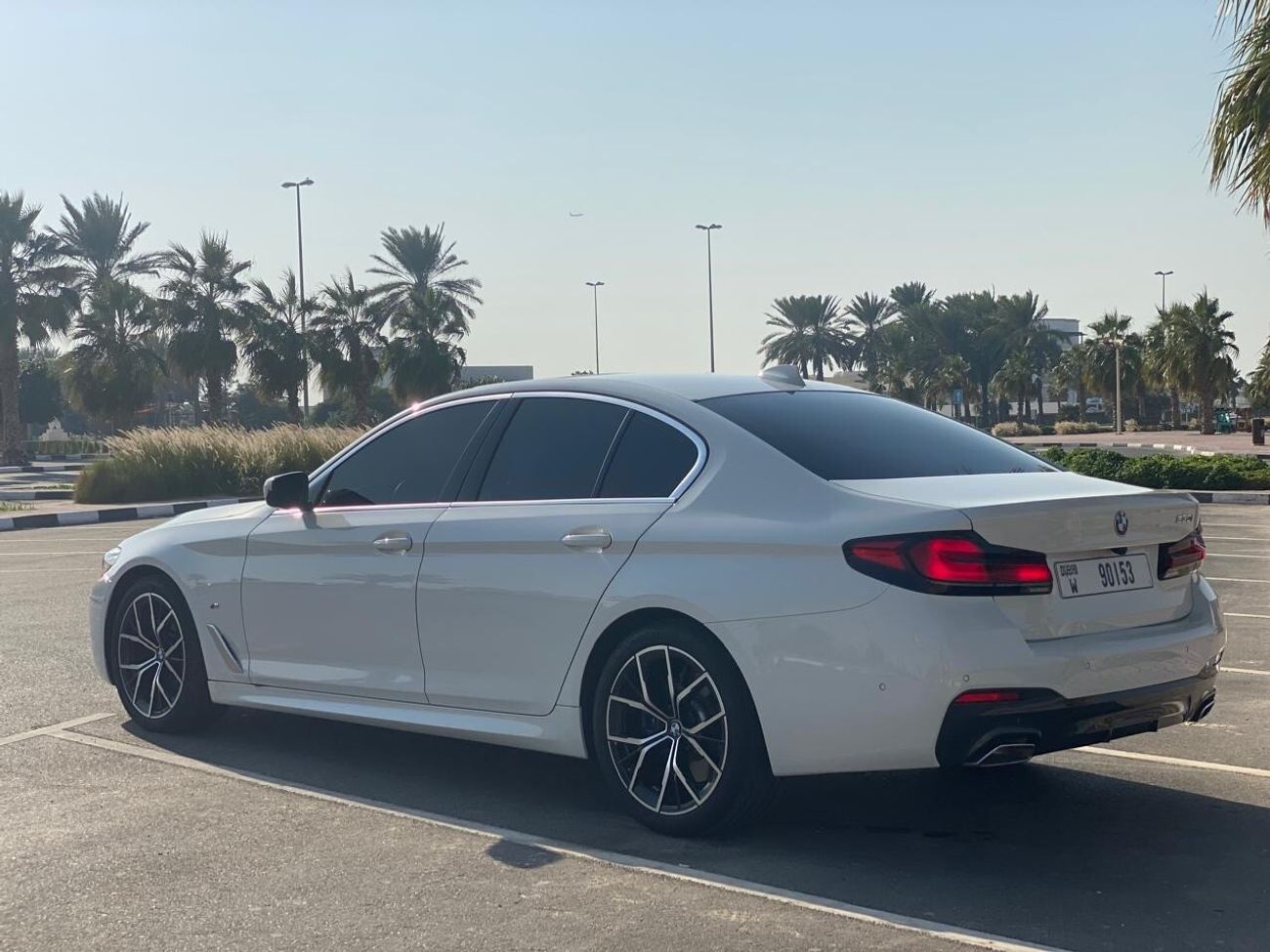 بي أم دبليو 530i